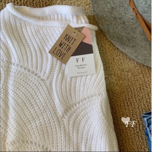 NWOT Off the Shoulder Cozy Knit Sweater - Picture 5 of 8